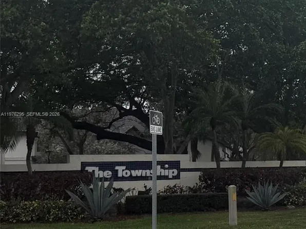 2590 Carambola Cir N #1877, Pompano Beach, FL 33066