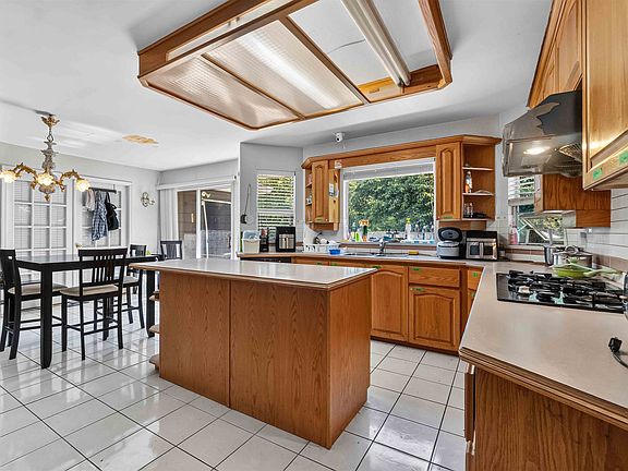 5th image of 3780 Cunningham Dr