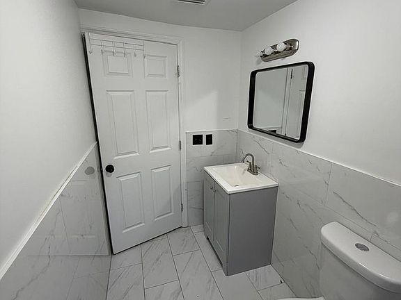 5th image of 1220 E 142nd Ave APT A