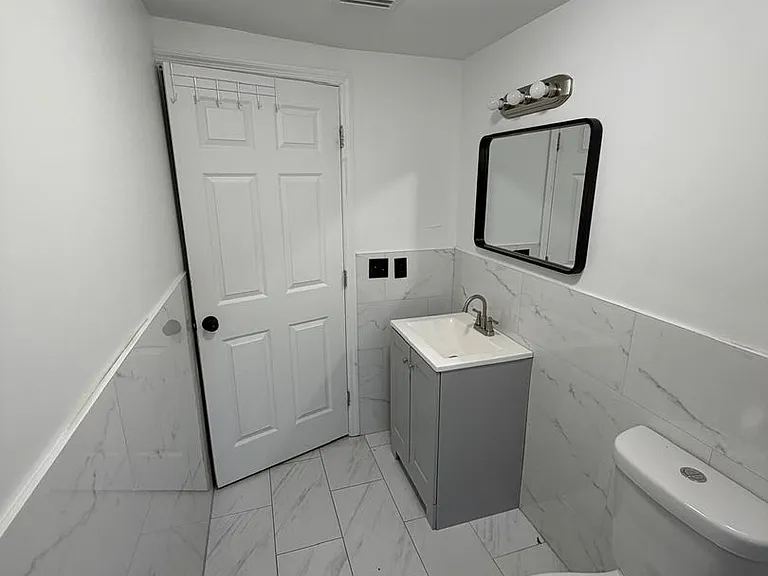1220 East 142nd Avenue — Photo 11
