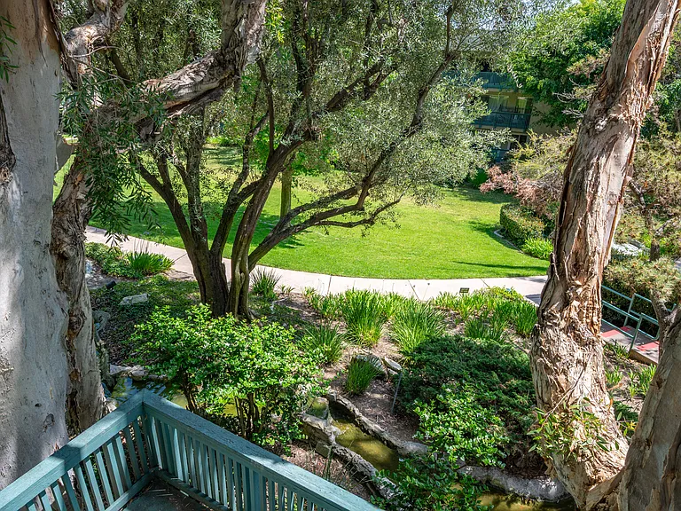 436 N Bellflower Blvd #201 — Photo 41