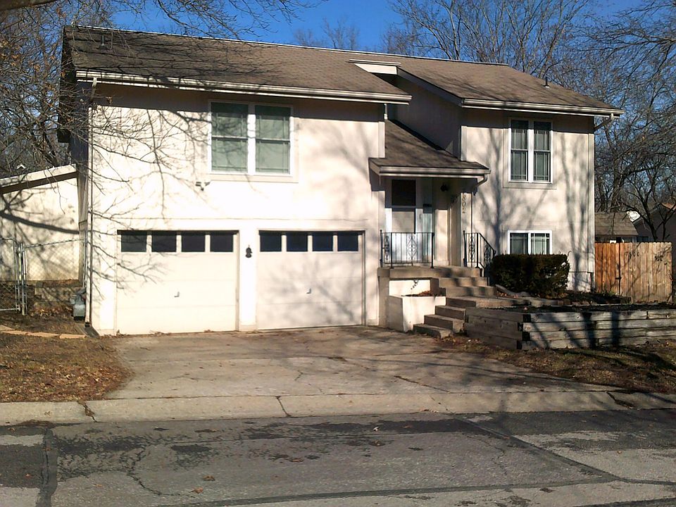 1st image of 7802 N Oregon Ave