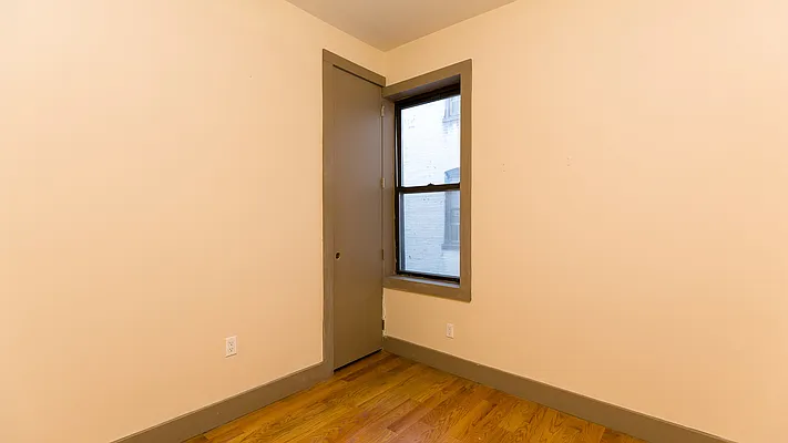 Rented by Nooklyn NYC LLC | media 17