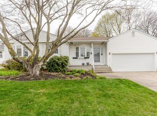 42 Batcheller Ave, Providence, RI 02904