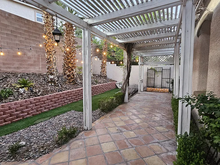 591 Vitano St — Photo 29