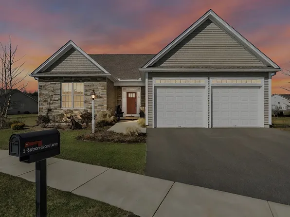 3 Ribbon Grass Ln #3, East Longmeadow, MA 01028
