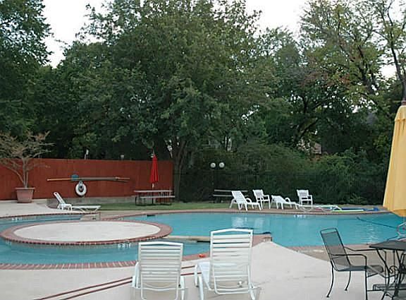 3rd image of 2940 Clear Springs Dr