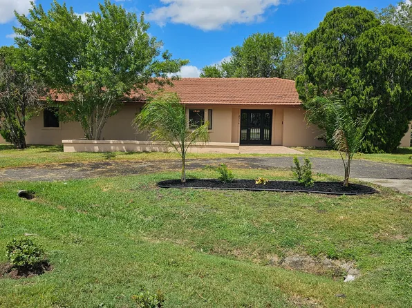 134 McFadden Hut Dr, Brownsville, TX 78520