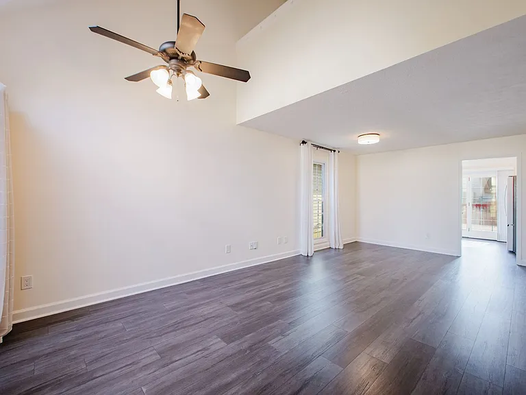 3413 Rainview Cir — Photo 9