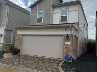 8207 Rising Stream Dr, Houston, TX 77063