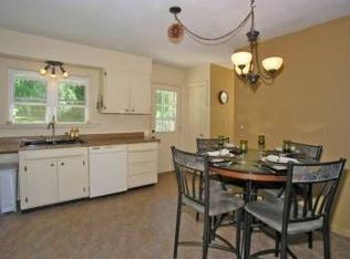 12590 Grand River Dr SE, Lowell, MI 49331
