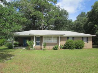 61 Tuten St, Varnville, SC 29944