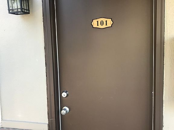 2nd image of 2630 San Fernando Way Unit 101