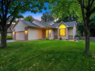14631 Meadowood Dr, Savage, MN 55378