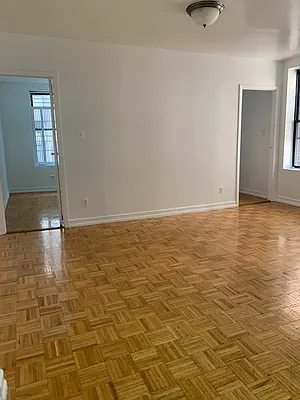 Rented by M.Grossman R.E. Management | media 11