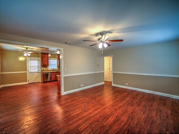 2nd image of 621 W Colorado Blvd APT A