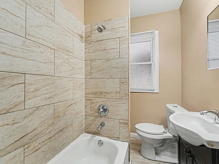 3226 Carter St #3228 — Photo 14