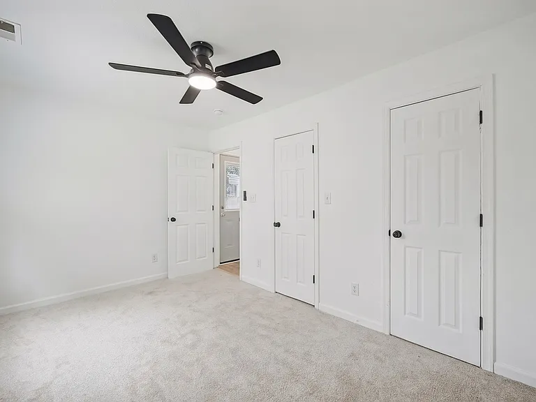 55 Greeneland Blvd — Photo 7