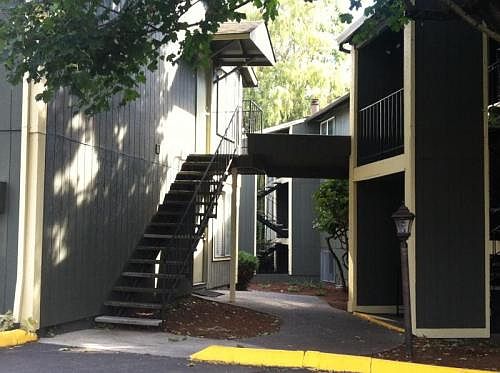 2nd image of 8332 SW 21st Ave APT 5