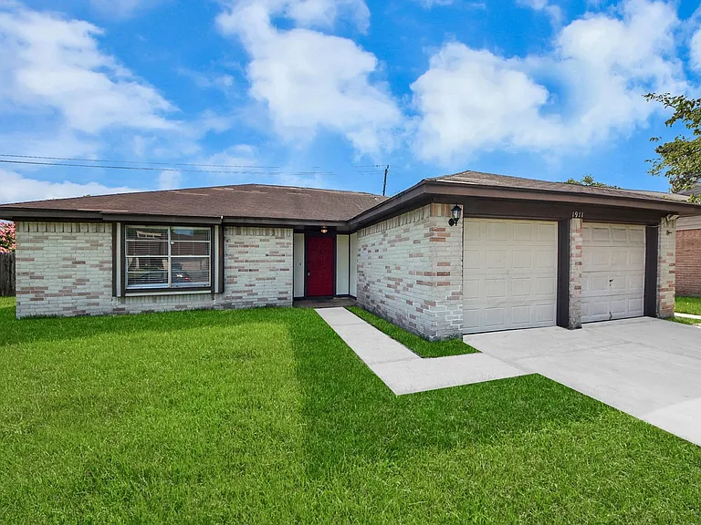 1911 Hammerwood Dr — Photo 5