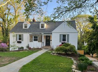 6104 Walhonding Rd, Bethesda, MD 20816