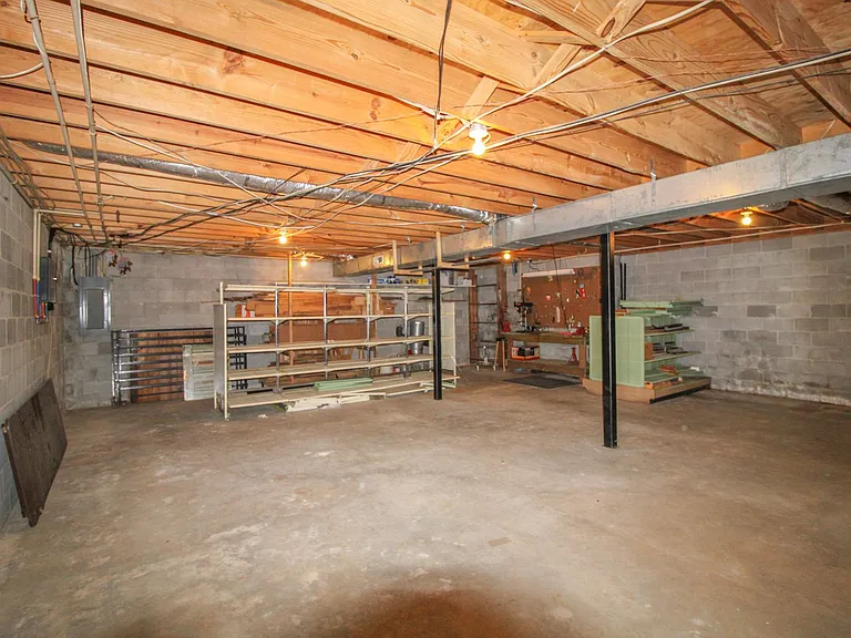 530 Rose St — Photo 24