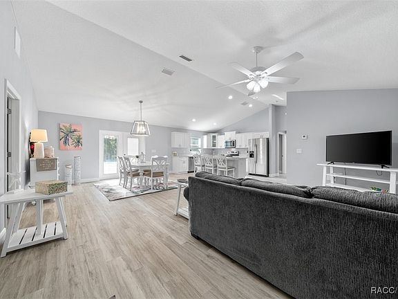 3rd image of 9063 N Lily Dr