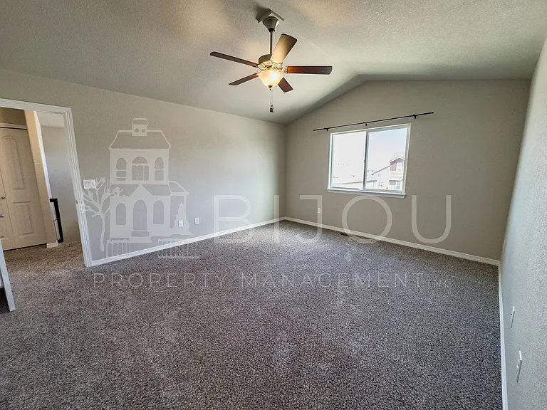 10881 Aliso Dr — Photo 14