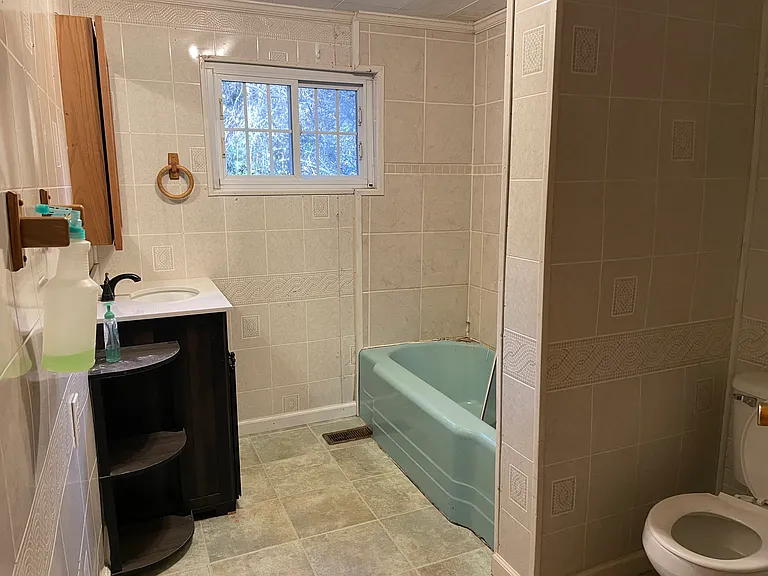 150 Bull Hollow Rd — Photo 6