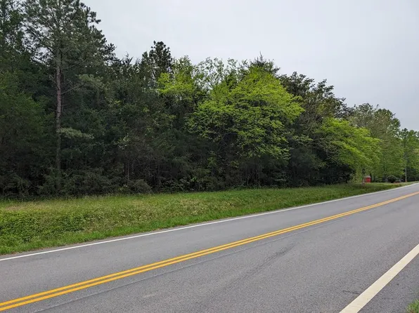 Chatham Rd, Nathalie, VA 24577