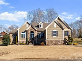 110 Habersham Loop, Statesville, NC 28677