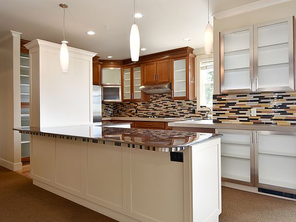 5th image of 8850 Redmond Woodinville Rd NE #506