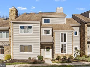 206 Paddock Dr, Chesterbrook, PA 19087