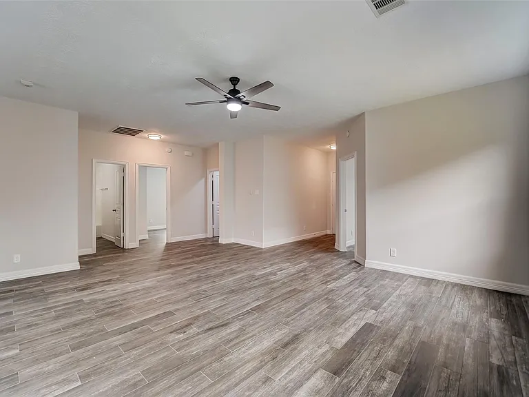 315 Apache Field Ln — Photo 6
