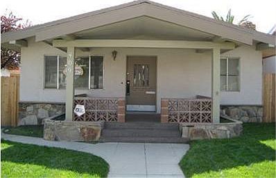 2nd image of 409 18th St