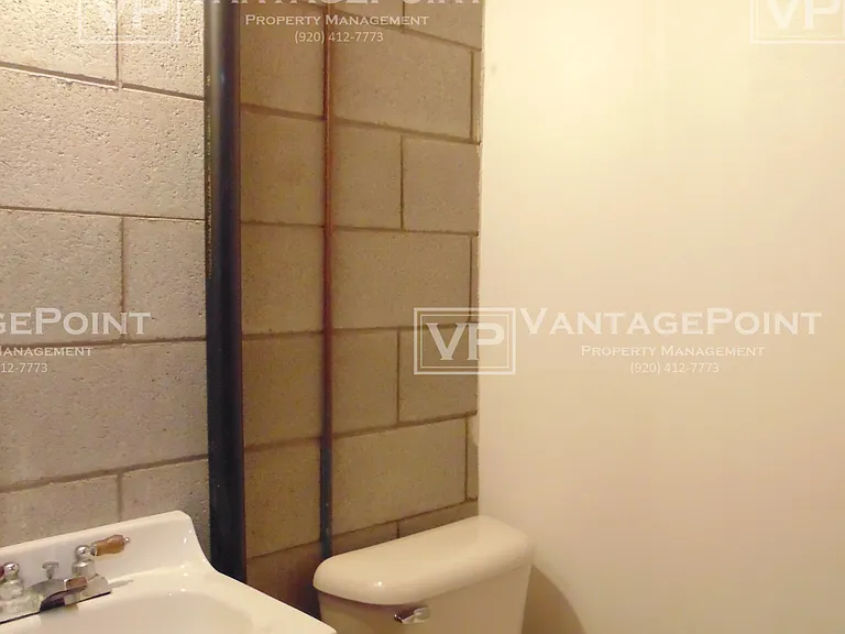 1065 Debra St — Photo 17