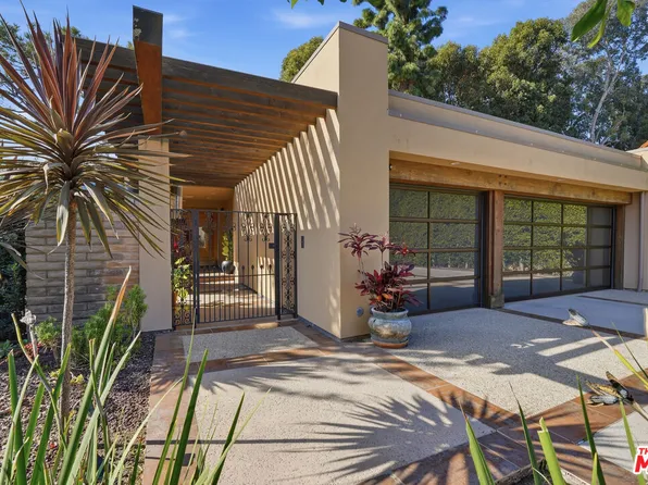 17424 Cumpston St, Encino, CA 91316