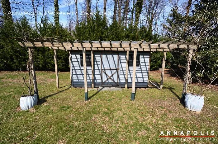 208 Avondale Cir — Photo 58