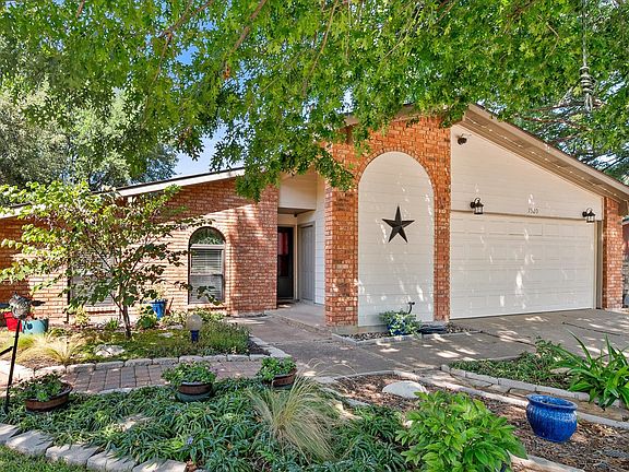 2nd image of 7520 Weatherwood Ct
