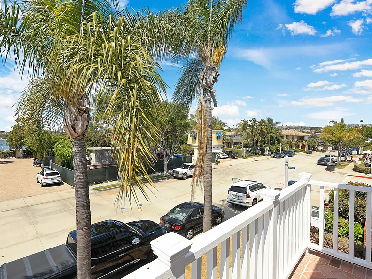 2025 E Balboa Blvd — Photo 67
