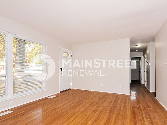 5th image of 8 San Mateo Dr