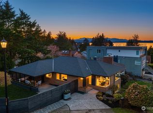 2403 NW Neptune Pl, Seattle, WA 98117