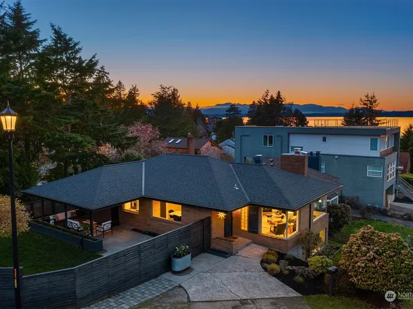 2403 NW Neptune Place, Seattle, WA 98117