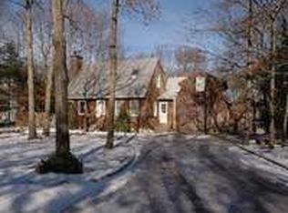 143 Woodbine Dr, East Hampton, NY 11937