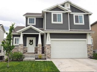 7833 N Oakwood Dr, Eagle Mountain, UT 84005