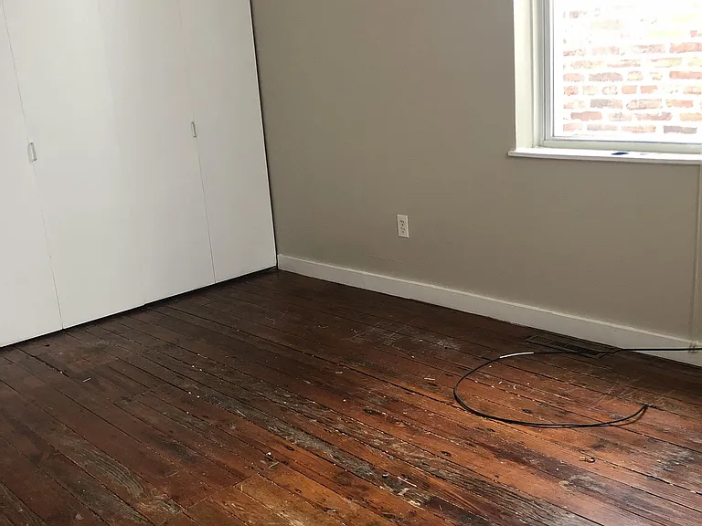 709 S American St #2R — Photo 9