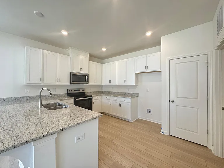 701 Kerry Cattle Dr — Photo 5