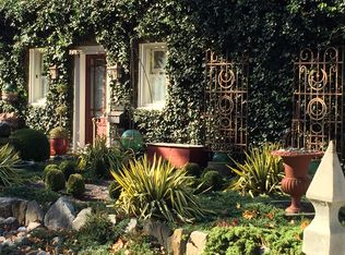 19 Updike Ave, North Kingstown, RI 02852