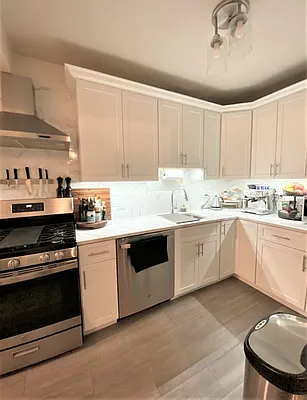 Rented by CitySites Real Estate Group | media 21