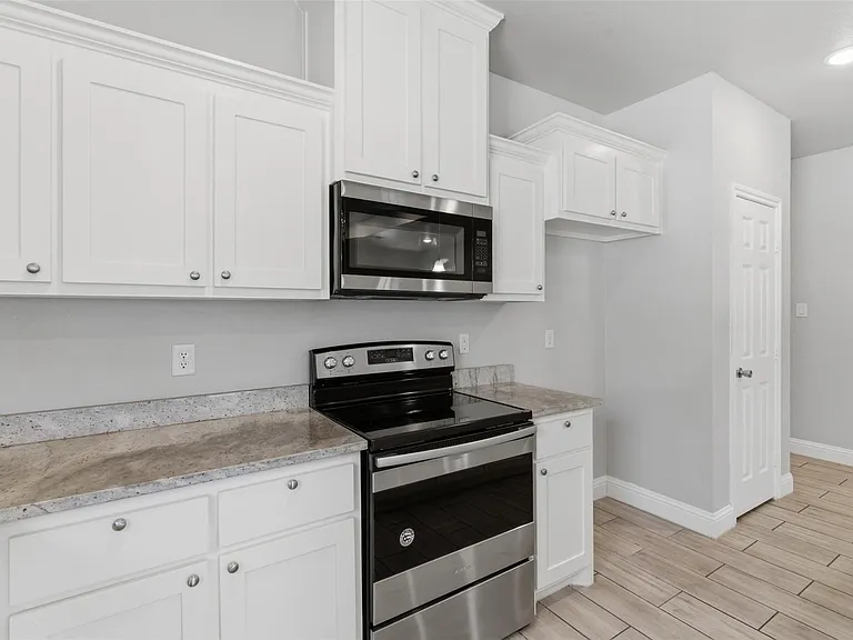 3614 Short St — Photo 6